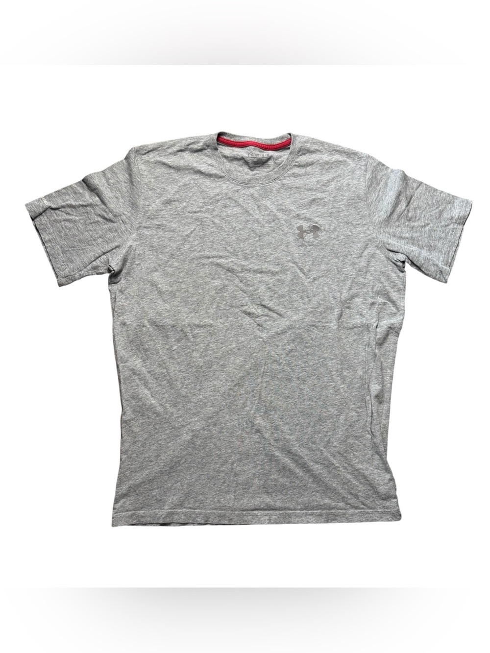 Under Armour Men’s Light Grey Crew Neck Performance Tee with Red Trim Size M